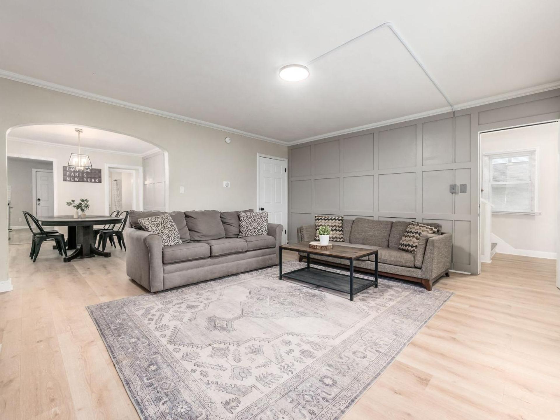 Vila Housepitality - The Osu Mansion- Osu Sleeps 20 Columbus Exteriér fotografie