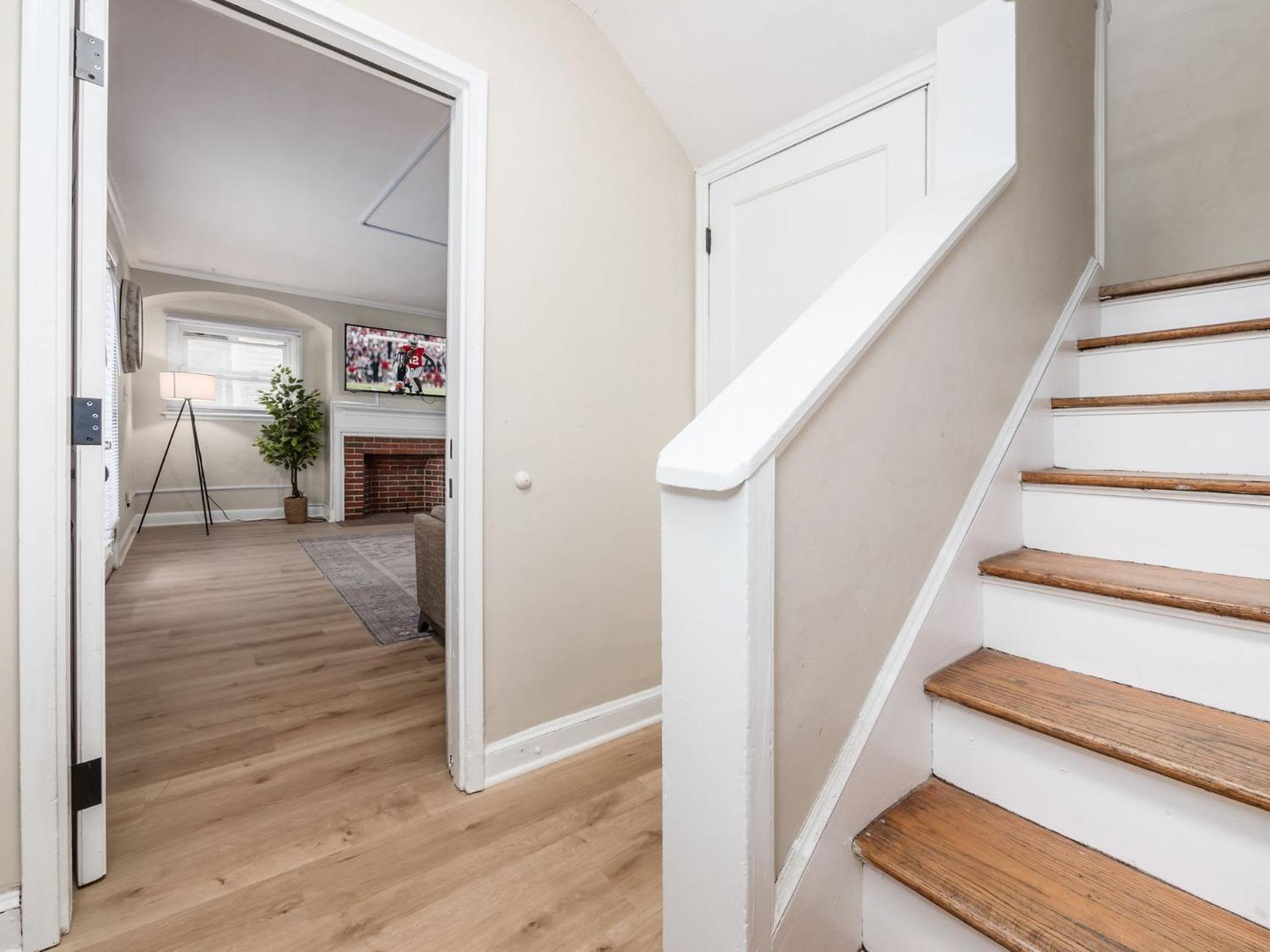 Vila Housepitality - The Osu Mansion- Osu Sleeps 20 Columbus Exteriér fotografie