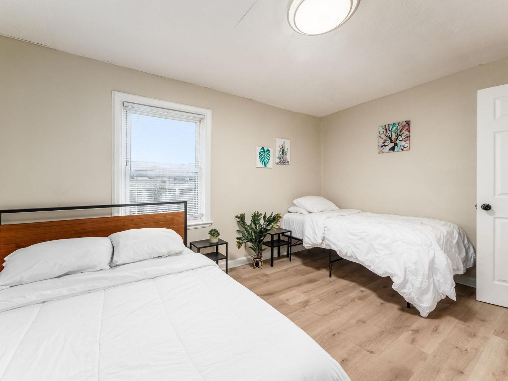 Vila Housepitality - The Osu Mansion- Osu Sleeps 20 Columbus Exteriér fotografie
