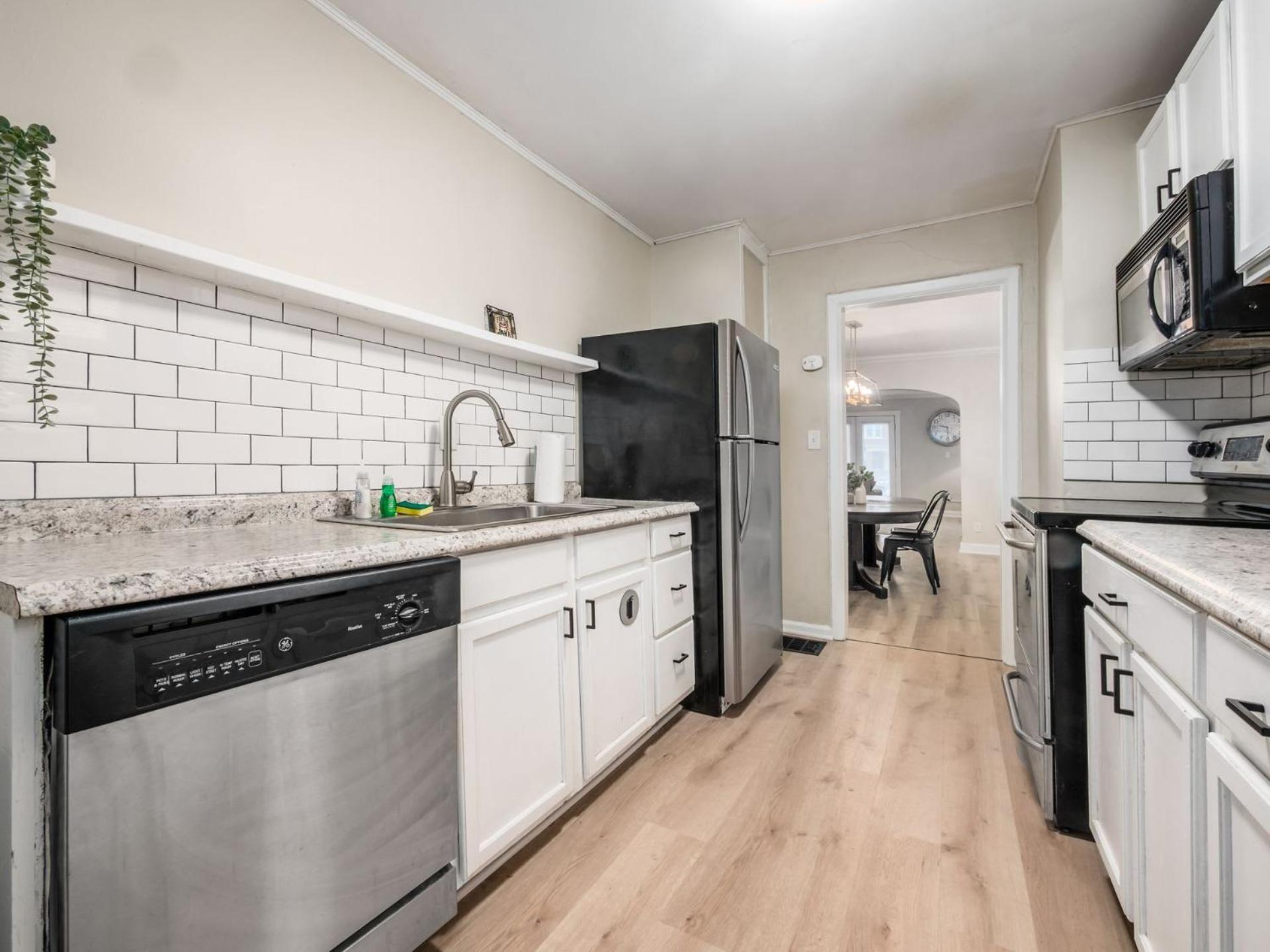 Vila Housepitality - The Osu Mansion- Osu Sleeps 20 Columbus Exteriér fotografie